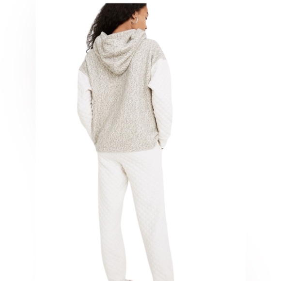 Madewell Quilted Sleeve Hoodie Sweatshirt Top in ivory and gray. Size‎ Large - Picture 3 of 16